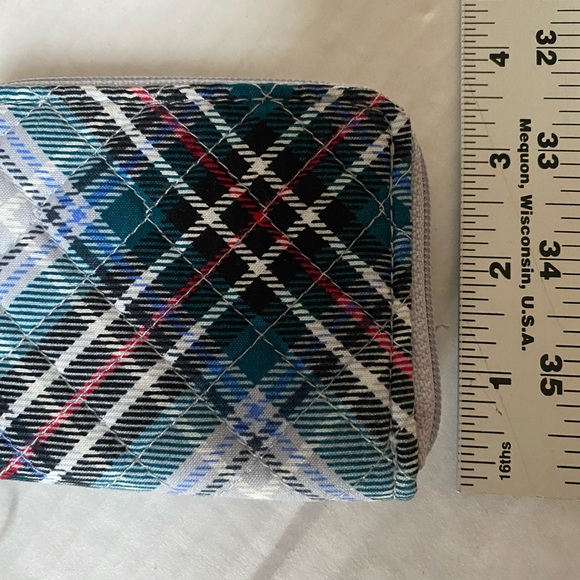 Vera Bradley RFID Petite Zip-Around Wallet Snowy Plaid New - Picture 13 of 13